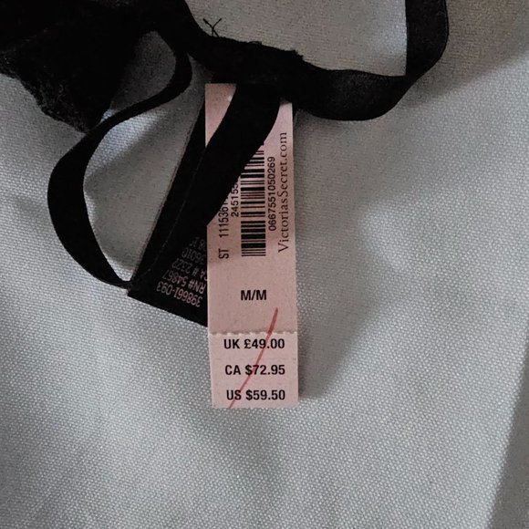 Victoria's Secret Chantilly Lace Plunge Teddy Bodysuit Black Size M/M NWT - Picture 11 of 12